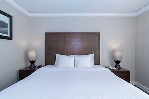 Sandman Signature Vancouver Downtown Hotel