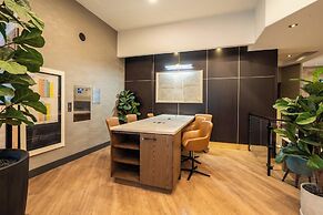 Sandman Hotel Vancouver Downtown