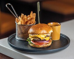 Holiday Inn National Airport/Crystal City by IHG