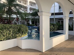 Lago Mar Beach Resort & Club