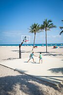 Lago Mar Beach Resort & Club