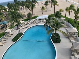 Lago Mar Beach Resort & Club