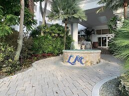 Lago Mar Beach Resort & Club