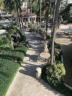 Lago Mar Beach Resort & Club