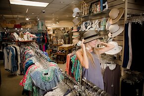 Lago Mar Beach Resort & Club