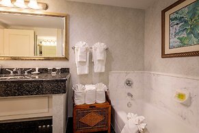 Lago Mar Beach Resort & Club