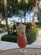 Lago Mar Beach Resort & Club