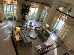 Lago Mar Beach Resort & Club