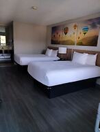 Days Inn & Suites by Wyndham Albuquerque North