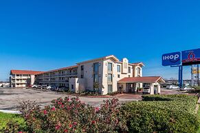 Studio 6 Fort Worth, TX - West Medical Center