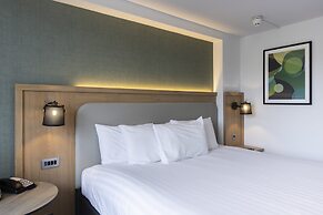 Holiday Inn Milton Keynes - Central by IHG