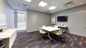 Holiday Inn Milton Keynes - Central by IHG