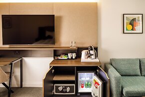 Holiday Inn Milton Keynes - Central by IHG