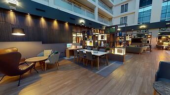 Holiday Inn Milton Keynes - Central by IHG