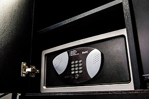 Holiday Inn Milton Keynes - Central by IHG