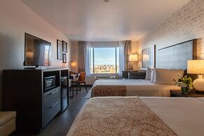 Oxford Suites Chico