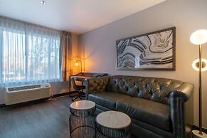 Oxford Suites Chico