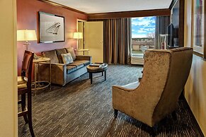 DoubleTree by Hilton Hotel Decatur Riverfront