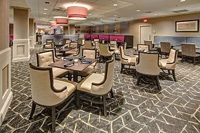 DoubleTree by Hilton Hotel Decatur Riverfront