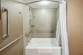 DoubleTree by Hilton Hotel Decatur Riverfront