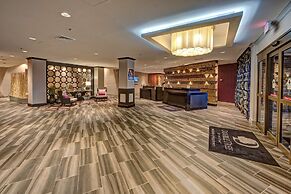 DoubleTree by Hilton Hotel Decatur Riverfront
