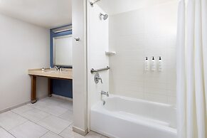Fairfield Inn & Suites by Marriott Key West at the Keys Collection