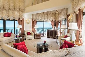 Sheraton Grand Doha Resort & Convention Hotel