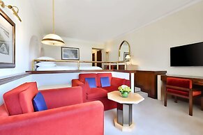 Sheraton Grand Doha Resort & Convention Hotel