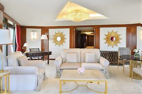 Sheraton Grand Doha Resort & Convention Hotel