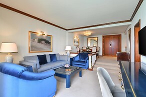 Sheraton Grand Doha Resort & Convention Hotel