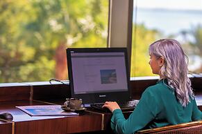 Sheraton Grand Doha Resort & Convention Hotel