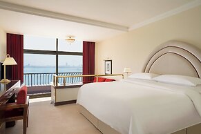 Sheraton Grand Doha Resort & Convention Hotel