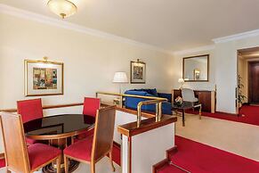 Sheraton Grand Doha Resort & Convention Hotel