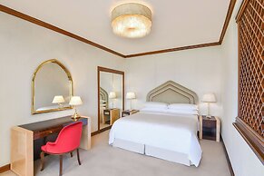 Sheraton Grand Doha Resort & Convention Hotel