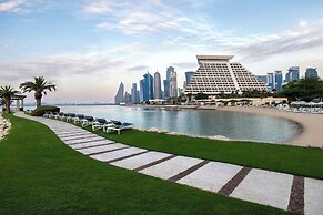 Sheraton Grand Doha Resort & Convention Hotel