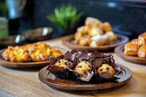 Sheraton Grand Doha Resort & Convention Hotel