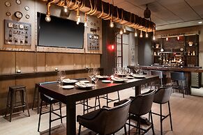 Fort Lauderdale Marriott Harbor Beach Resort & Spa