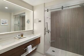 Fort Lauderdale Marriott Harbor Beach Resort & Spa