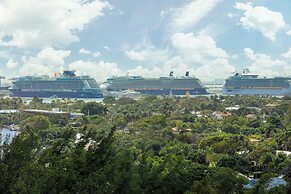 Fort Lauderdale Marriott Harbor Beach Resort & Spa