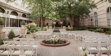 Hotel Crescent Court