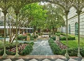 Hotel Crescent Court