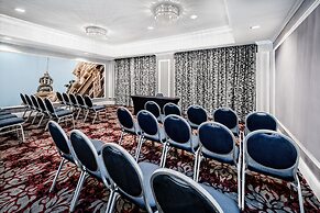 Hotel Indigo Dallas Downtown by IHG