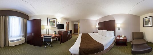 Quality Inn & Suites Clackamas – Portland