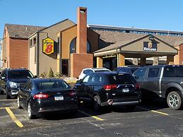 Super 8 by Wyndham Kansas City Airport North
