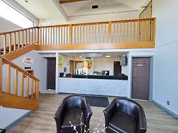 Super 8 by Wyndham Kansas City Airport North