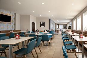 Holiday Inn Ontario by IHG