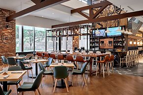 Delta Hotels by Marriott Calgary Downtown