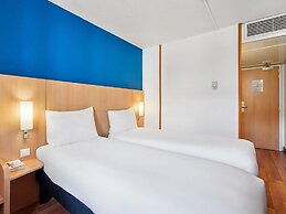 ibis Paris Porte d'Orléans