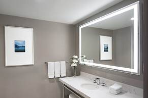 Sheraton Vancouver Guildford Hotel