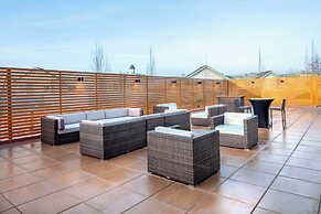 Sheraton Vancouver Guildford Hotel